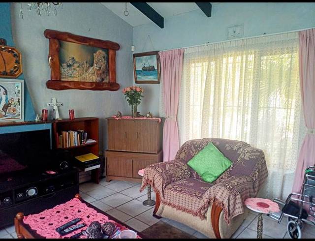 3 BEDROOM HOUSE FOR SALE IN GLENMORE BEACH